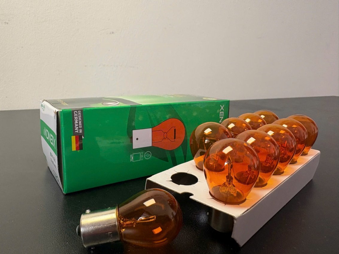 D:\ảnh sản phẩm\đèn halogen\S25\S25 BA15S 12V\12511A MÀU VÀNG\S25BA15S12V12511AMAUVANG (1).jpg